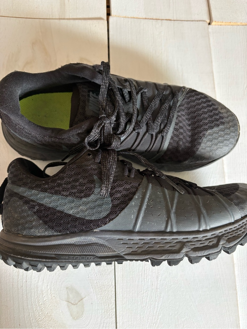 Nike Trail Shoes Women’s Size 6 Black Mesh Zoom Running Trail Lugged Sneakers